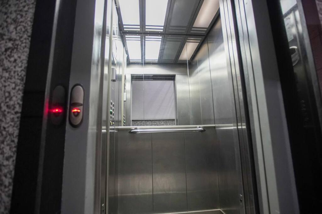 Lovely 2-Bedroom With Ac-Netflix-Nespreso มาร์ราเกช ภายนอก รูปภาพ